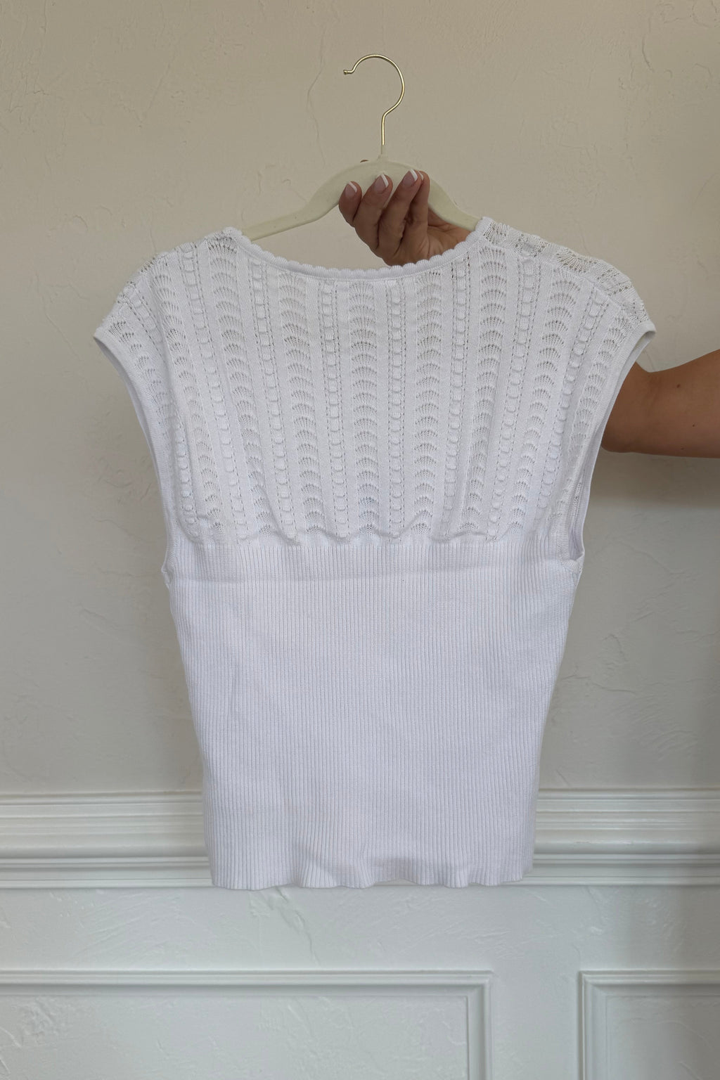 High neck tank